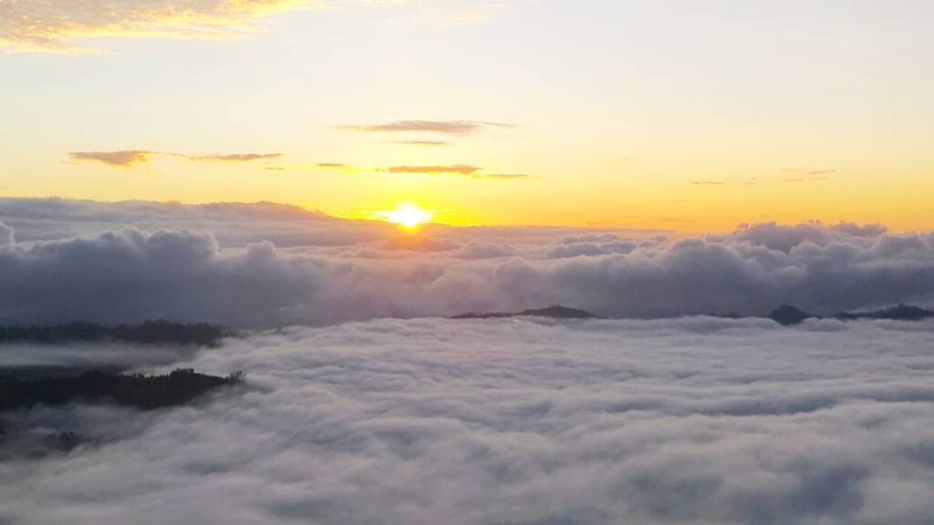 Panorama puncak Gunung Batur. (BC5)