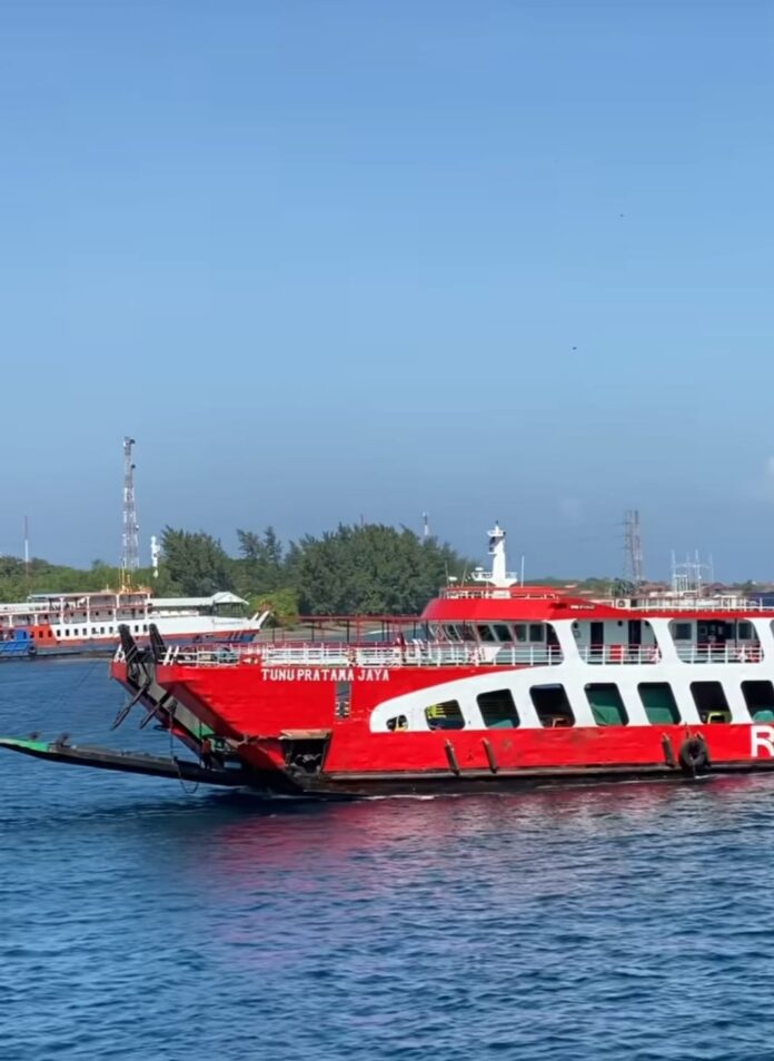 Selat Bali