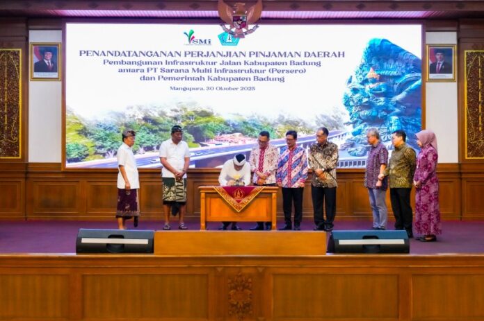 TandatanganiPerjanjianPinjamanDaerah(5)_copy_844x562 Pembangunan jalan
