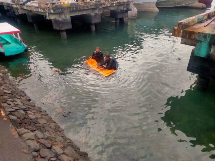 ABK Terpeleset Benoa