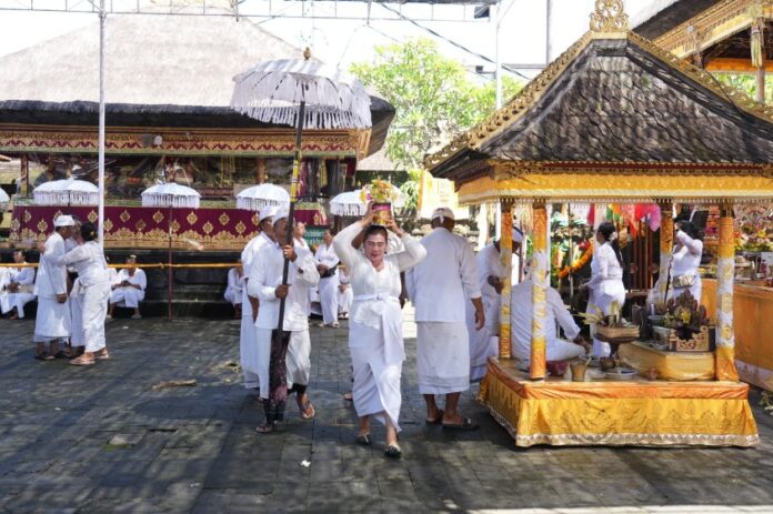 Pujawali Pura Petitenget