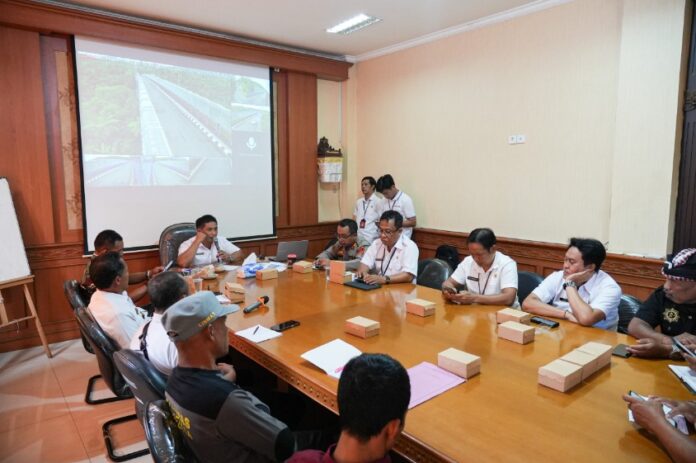 Jembatan Tukad Bangkung