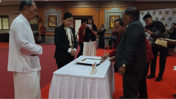 Rektor UNR