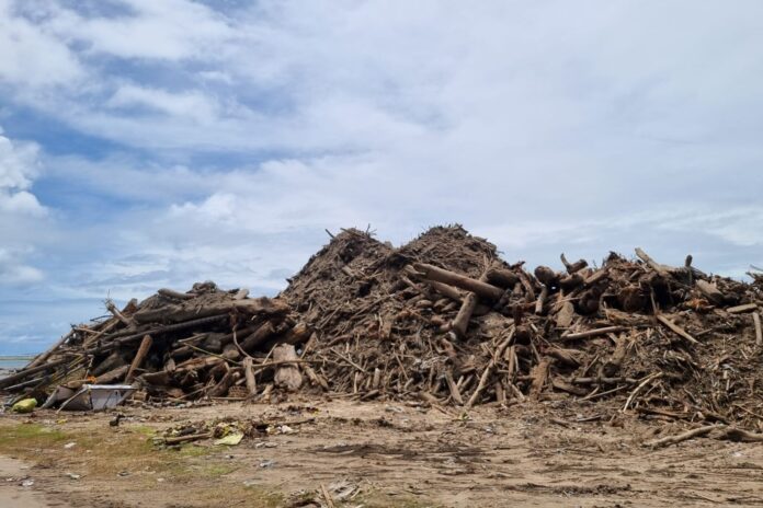 Sampah kirimin di Badung