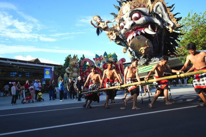 Ogoh-ogoh Bandara Ngurah Rai