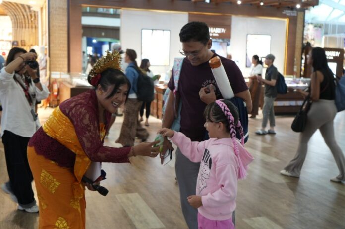 Paskah di Bandara Ngurah Rai