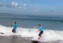 Menembus Batas di Ombak Kuta: Kisah Surfer Tunarungu Rayakan Semangat Kartini Kuta