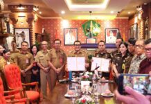 Pemkab Tabanan dan Kejari Teken MoU, Perkuat Penanganan Aduan Dugaan Korupsi di Desa Adat dan LPD Pemkab Tabanan