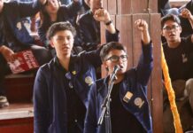 Gelar Aksi Damai, BEM Unud Dorong Transparansi dan Percepatan Penanganan Sampah Aksi damai