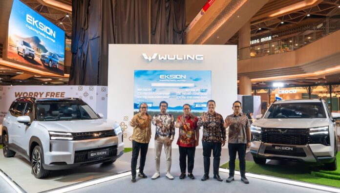 Wuling Eksion