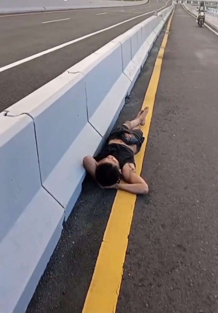 Tidur Tol Bali Mandara