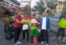 Petugas DLHK dan Linmas Kuta Dapat Suntikan Semangat di Tengah Perjuangan Atasi Sampah Sampah