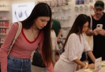 MacBook Neo Resmi Meluncur di Bali, Mac Warna-warni dengan Harga Mulai Rp10 Jutaan MacBook Neo