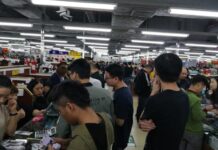 Mengenal Huaqiangbei Shenzhen, Pusat Refurbish iPhone Terbesar di Dunia Huaqiangbei