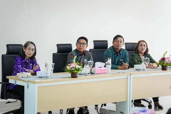 tinjau RSUD Giri Asih