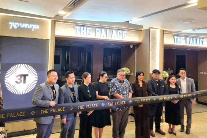 Pembukaan The Palace Jeweler