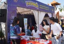 Imigrasi Ngurah Rai Jemput Bola di Pasar Seni Kuta, Layani Puluhan Pemohon Paspor dalam Bazaar Pelayanan Publik Imigrasi Ngurah Rai