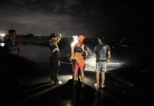 Jukung Terdampar Tanpa Awak di Pantai Saba, Pemiliknya Diduga Jatuh ke Laut Pantai Saba