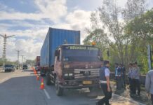 Tim Gabungan Gelar Operasi ODOL di Jalan Tol Bali Mandara ODOL