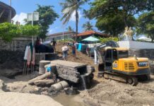 Genangan Air Berbau di Pantai Berawa Ditangani, Pemdes Minta Drainase Ditata Permanen Pantai Berawa