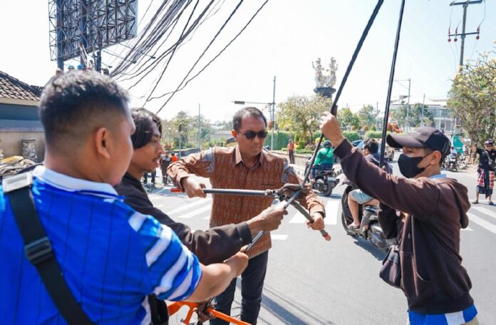 Kabel semrawut