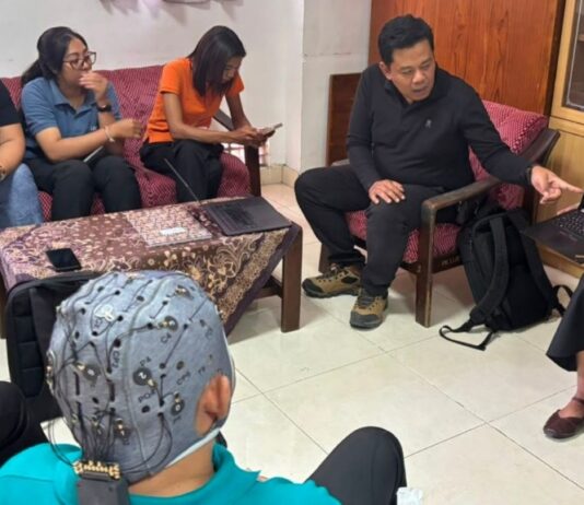 Undiksha Padukan EEG, AI, dan Tri Kaya Parisudha dalam Sistem Konseling untuk Sekolah Undiksha