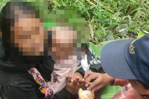 pengemis Salah seorang pengemis yang membawa anakanya berumur 2 bulan saat didata Satpol PP Badung