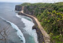 Terkendala Tender, Pembangunan Seawall Uluwatu Tak Dilanjutkan Tahun Ini Seawall Uluwatu