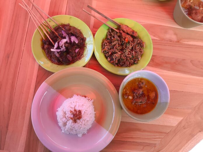 Lawar kambing