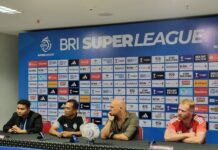 Johnny Jansen dan Jort Van der Sande Terpukau Atmosfer Stadion Dipta Stadion Dipta