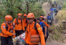 Pendaki 15 Tahun Terjatuh ke Jurang Gunung Agung, Proses Evakuasi Hampir Lima Jam