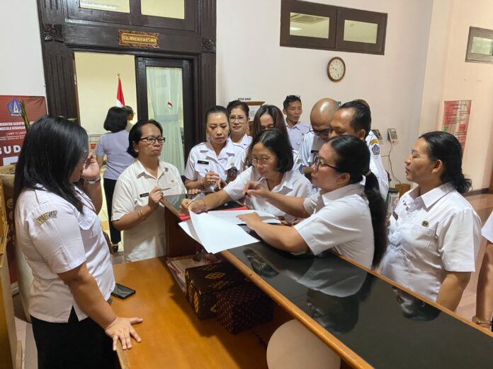 Tim disiplin Pemkab Badung