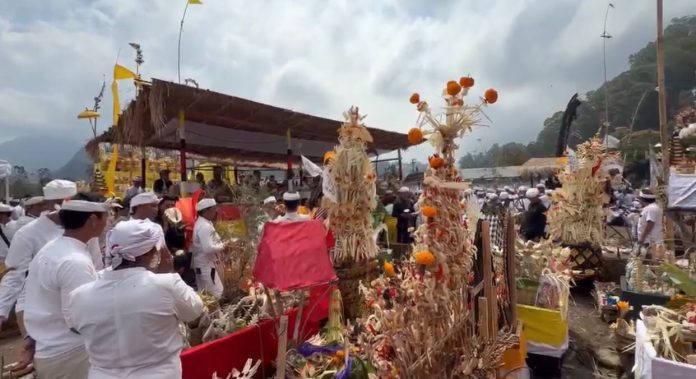 Pura Hulundanu Batur
