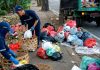 DLH Tabanan Sisir Bypass Soekarno Tiap Pagi, Sampah Dipilah Sebelum Diolah DLH Tabanan