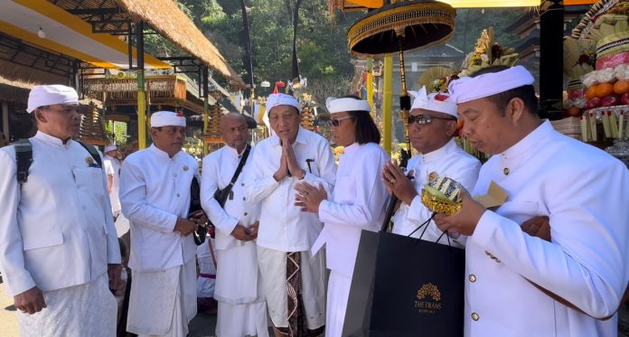Pura Hulundanu Batur