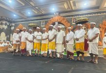 DPRD Badung Hadiri Karya Mamungkah, Ngenteg Linggih, Mupuk Padagingan, dan Padudusan Wraspati Kalpa Madya di Banjar Pande Bualu DPRD Badung