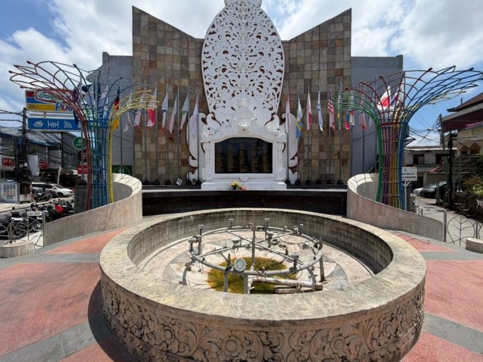 Bom Bali