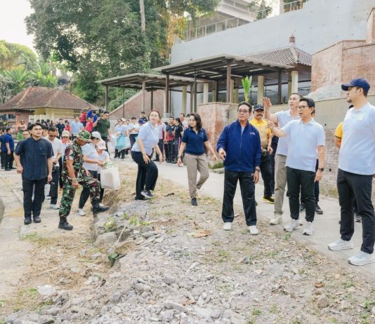 Wakil Ketua III DPRD Badung Ajak Masyarakat Tumbuhkan Kepedulian terhadap Lingkungan DPRD Badung