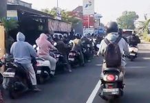 Krisis BBM di Bali Meluas, SPBU Diserbu Warga hingga Antrean Picu Kemacetan BBM di Bali