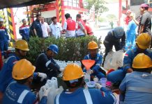 Atasi Antrean di SPBU, Pertamina Uji Coba Skema Pengisian Wadah Khusus BBM 4 dan 20 Liter Antre BBM