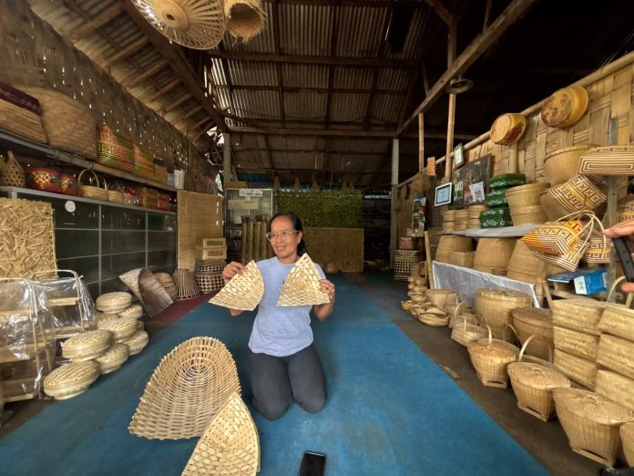 Rumpun Bambu Bangli