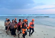 Jenazah Perempuan Tanpa Identitas Ditemukan di Pantai Nyang-nyang, Diduga WNA Jenazah di Pantai Nyang-nyang