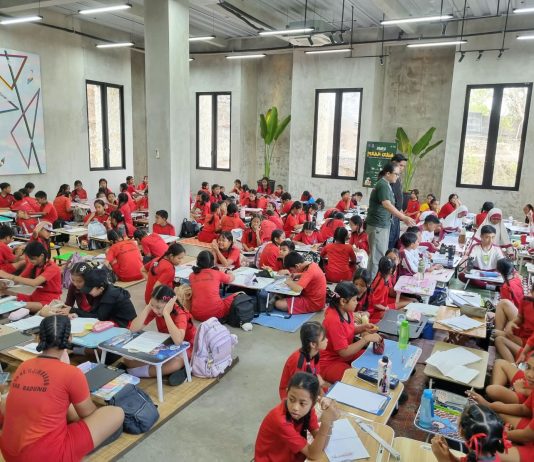Jimbafest Rangkul Impian Anak-anak tentang Jimbaran yang Diabadikan dalam Sebuah Buku Jimbaran