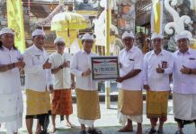 Karya di Pura Pucak Arantaja, Bupati Adi Arnawa Serahkan Hibah Upakara Rp1,7 Miliar Adi Arnawa
