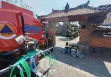 Tangani Krisis Air di Antosari, BPBD Tabanan Salurkan 30.000 Liter Air Bersih ke Warga Krisis Air
